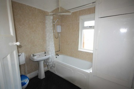 Images for Austin Avenue, Grange Park, WA10 3QE