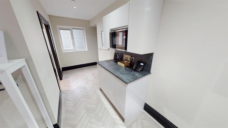 Images for 21b Stanley Street, Southport