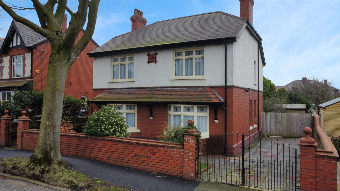 Images for Kiln Lane, Dentons Green, St Helens