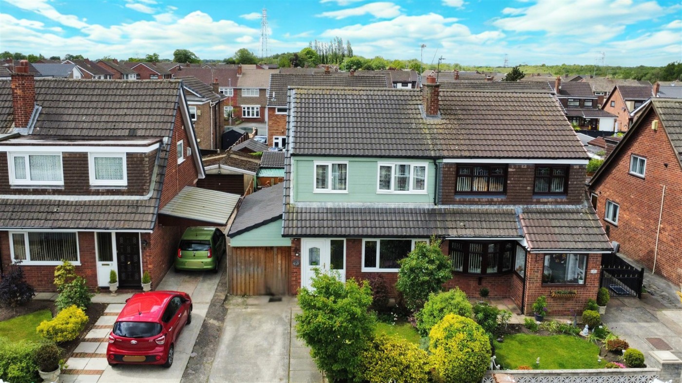 Images for Hoylake Grove, Clock Face, St Helens