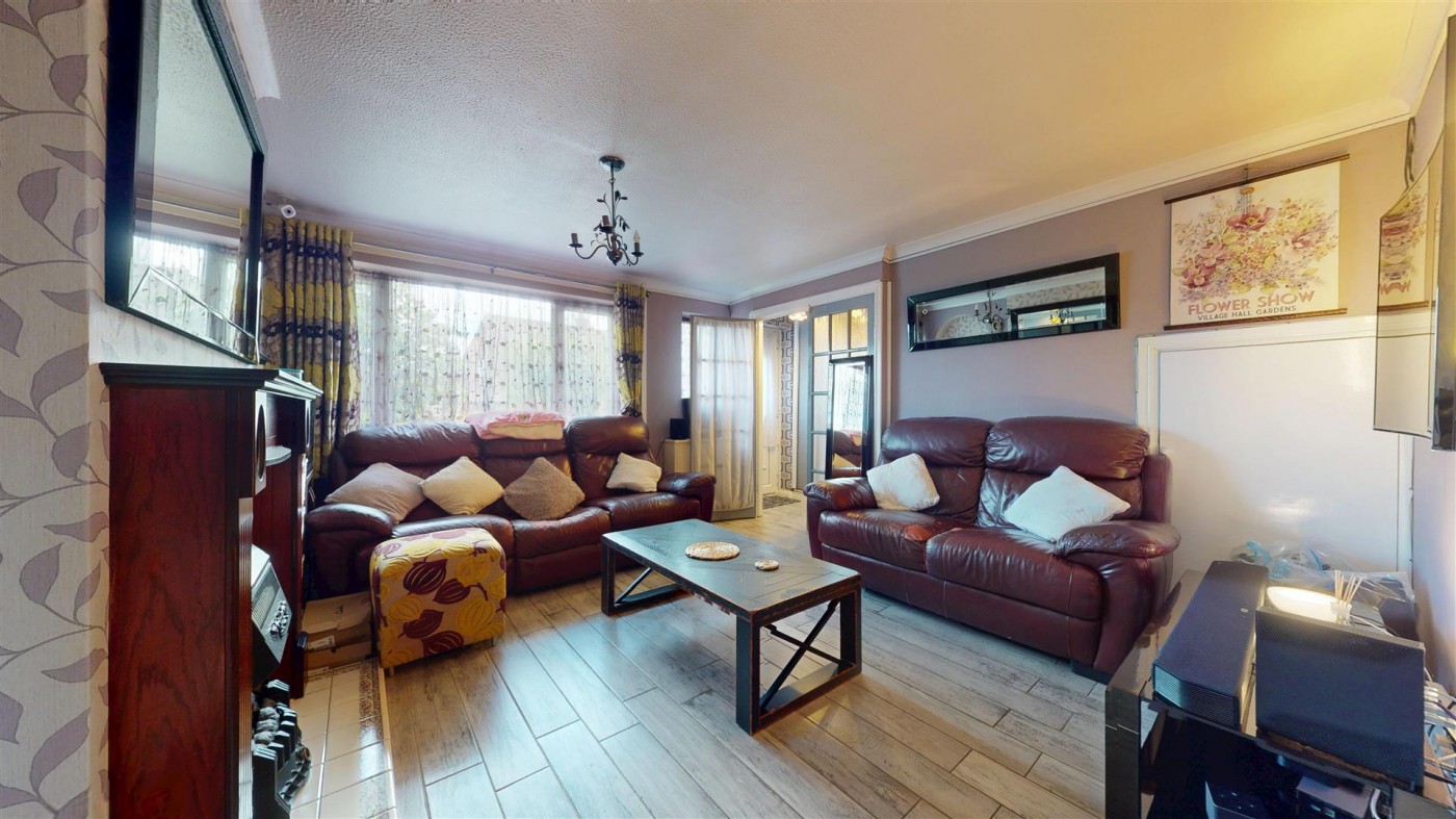 Images for Hoylake Grove, Clock Face, St Helens